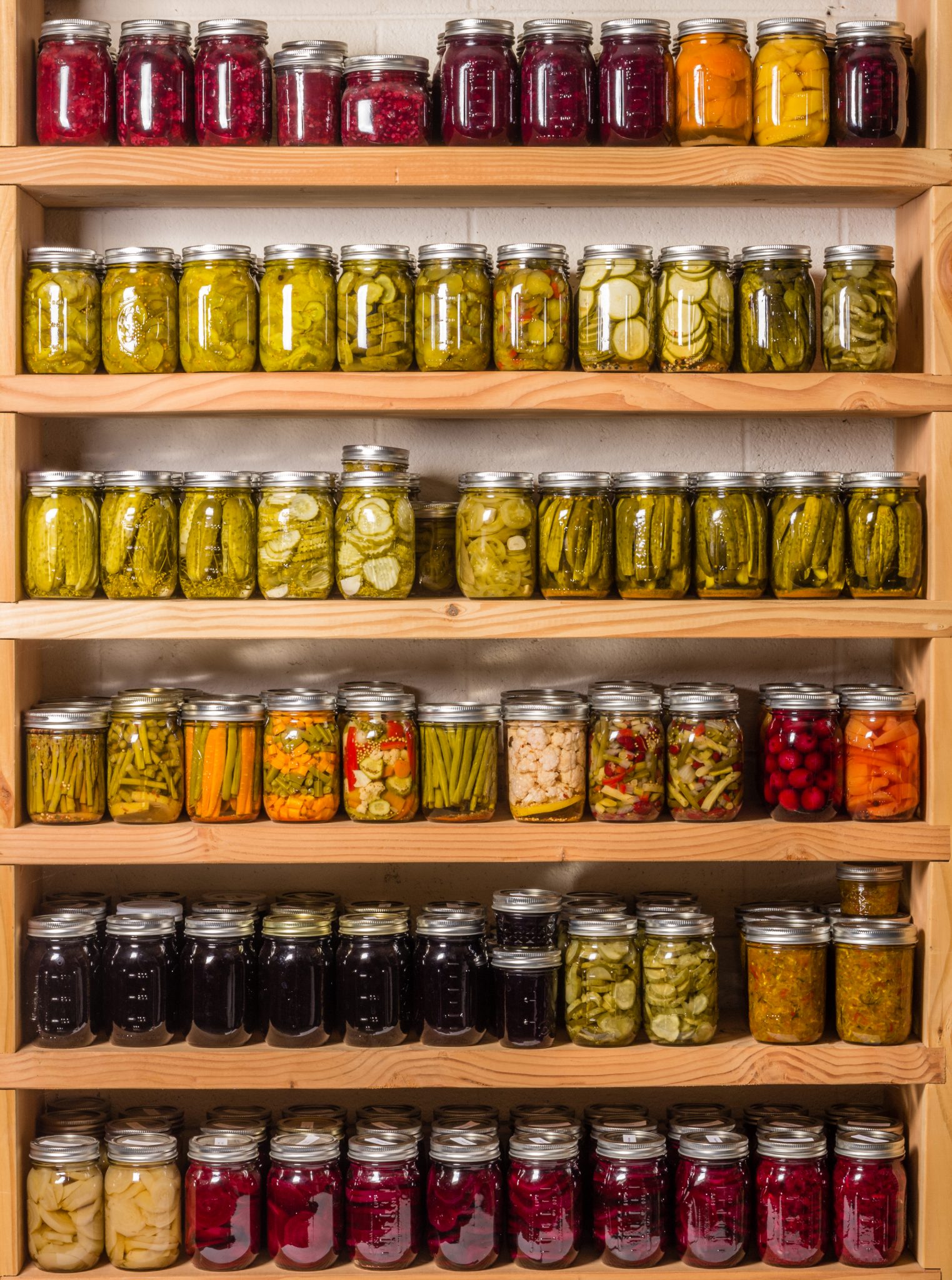 https://www.aces.edu/blog/topics/food-safety/wise-methods-of-canning-vegetables/shelves-of-canned-goods/