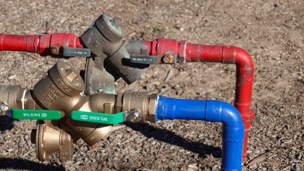 Backflow prevention valve