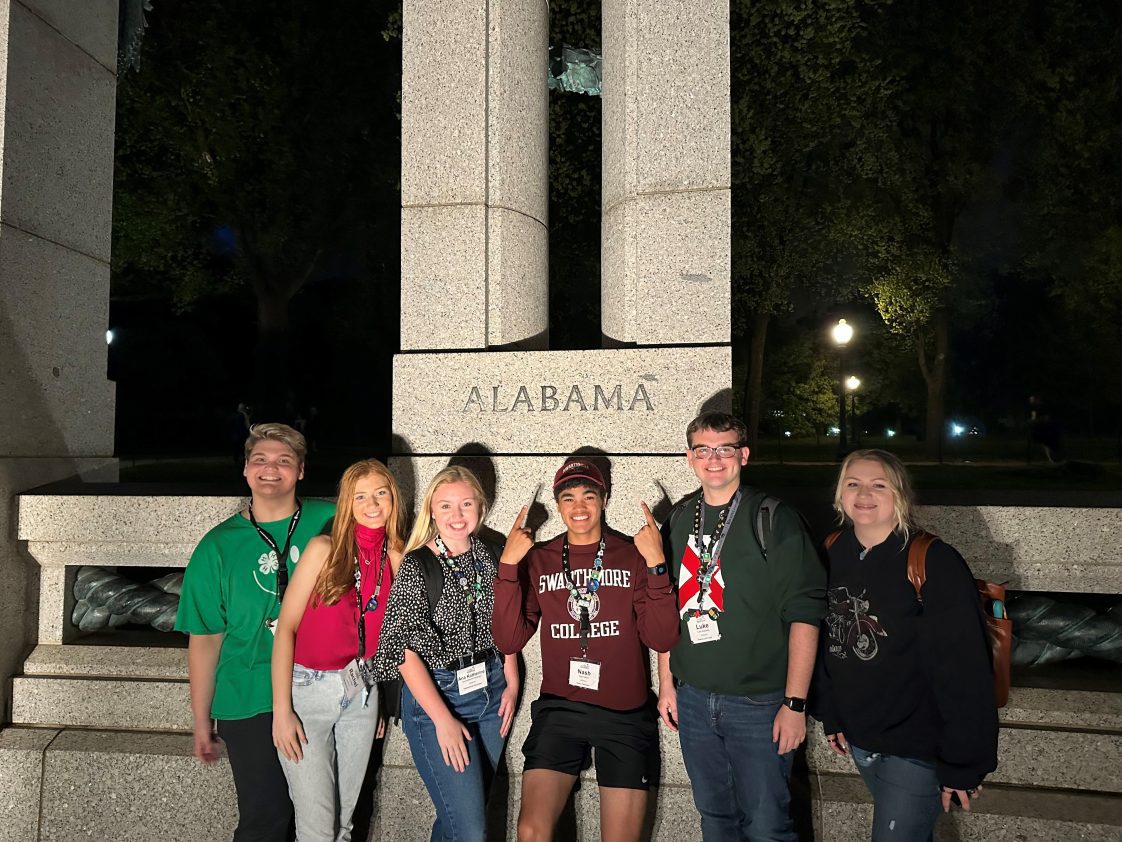 4-H members attending the National 4-H Conference in Washington D.C.