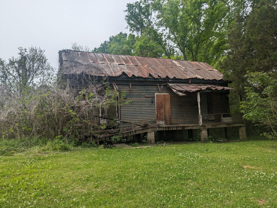 An abandoned house in Camp Hill, Alabama.
