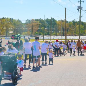 A group of people at a Live Well Alabama color run.