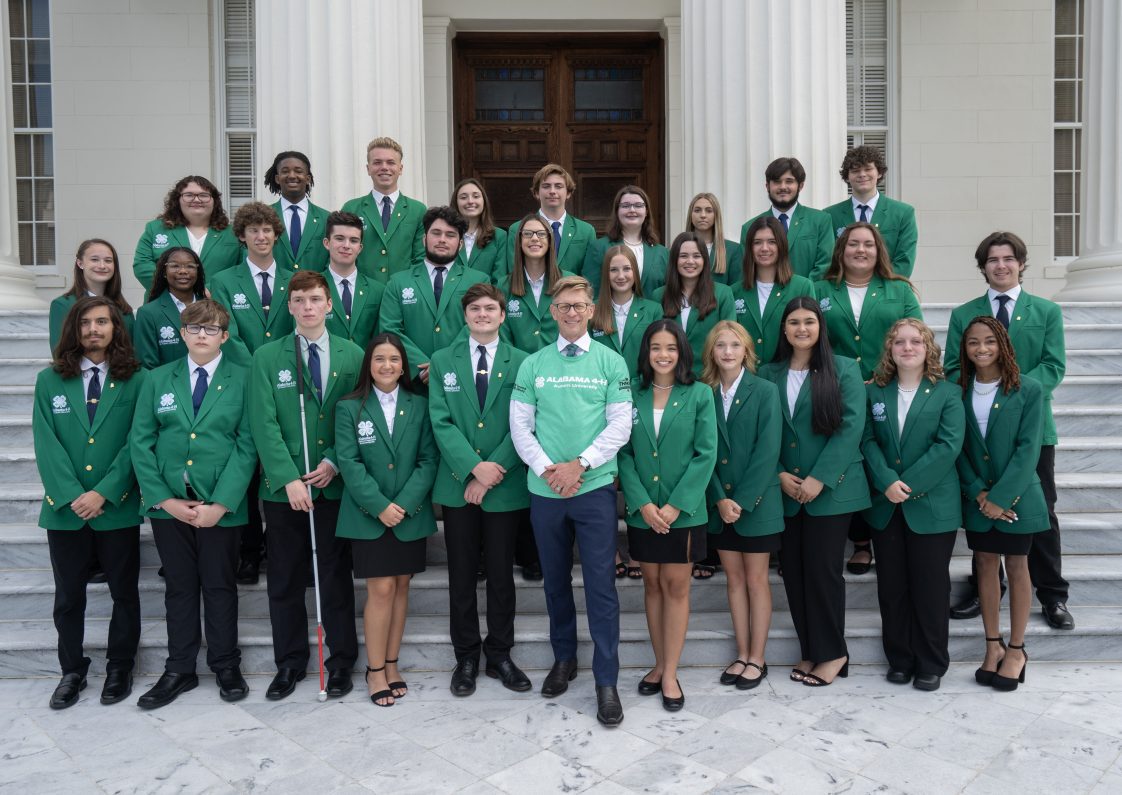 Alabama State Superintendent of Education Eric Mackey met with the Alabama 4-H State Ambassadors, talking about his experiences as a Cherokee County 4-H member.