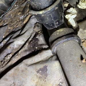 Figure 5. Leaking pipe.