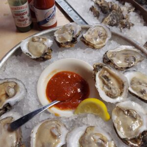 A plate of oysters.